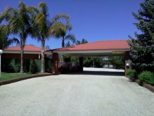 Golden Chain Border Gateway Motel - Accommodation Australia