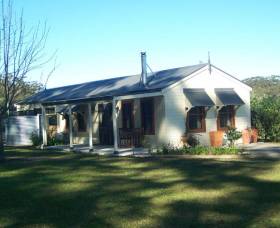 Hillcrest Cottage - Accommodation Australia